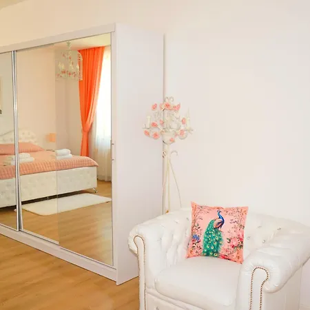 зоя от 1903 3* 카바르나