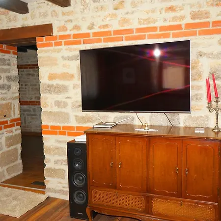 зоя от 1903 게스트하우스 카바르나