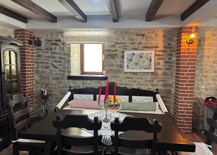 Guest house зоя от 1903 3*