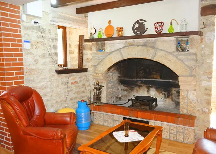 Guest house зоя от 1903 3*